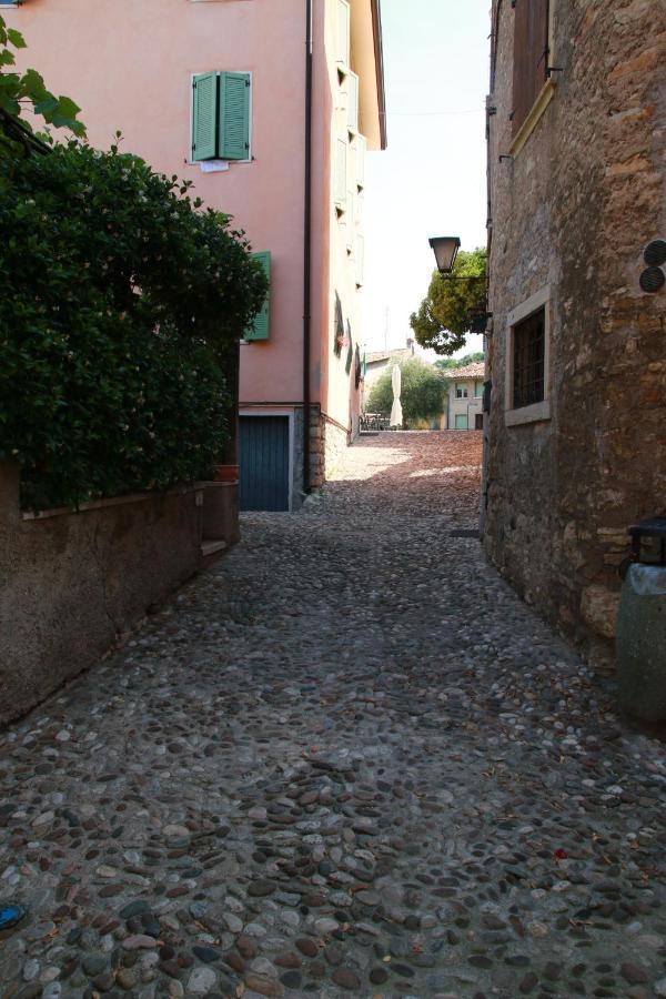 Villa Casa Angelo Torri Del Benaco Exterior foto